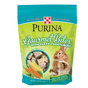 Purina Gourmet Bites Rabbit Treats in blue and green bag.