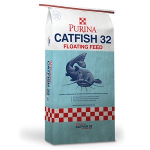 Purina Catfish 32 feed bag. Catfish in water.