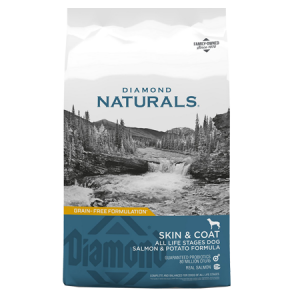 Diamond Naturals Skin & Coat All Life Stage Dry Dog Food. Teal dog food bag.